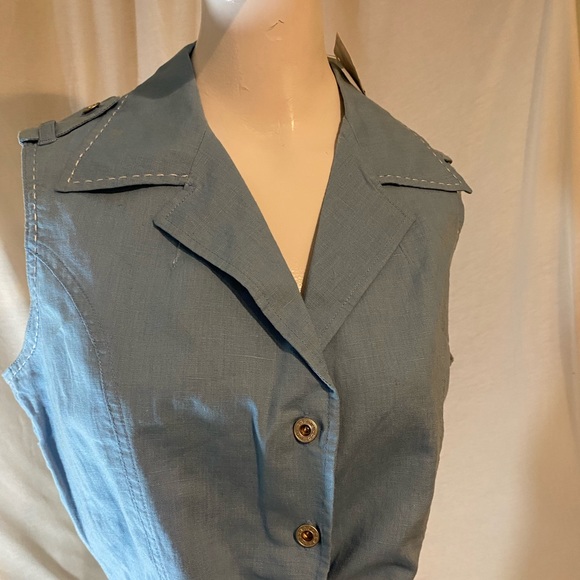 Vintage CropTop Blue Sleeveless says L fits like an 8-10 Metal buttons - Picture 5 of 5